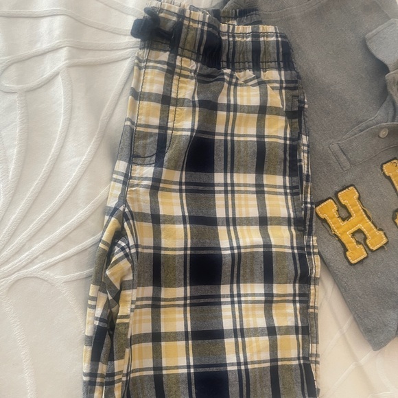 Tommy Hilfiger Top matched with Gymboree shorts. - Picture 6 of 6